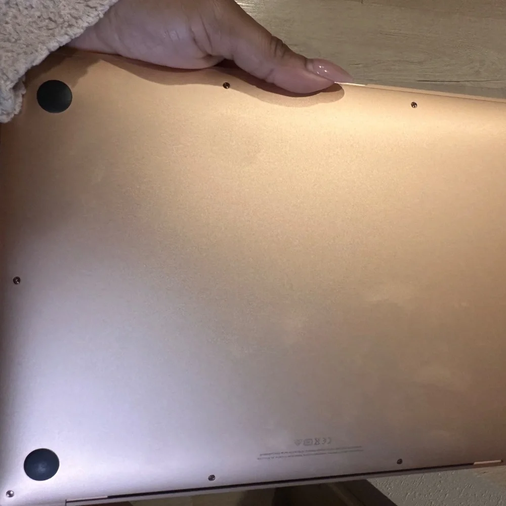 8 GB Rosegold MacBook Air